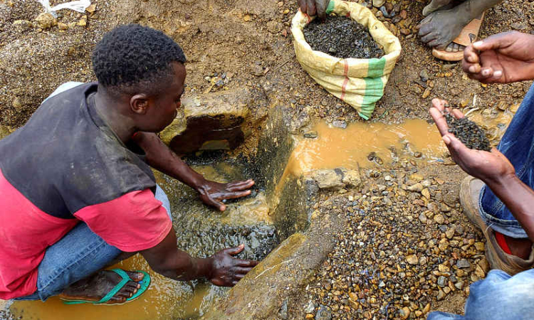 Congo files criminal complaints against Apple in Europe over conflict minerals